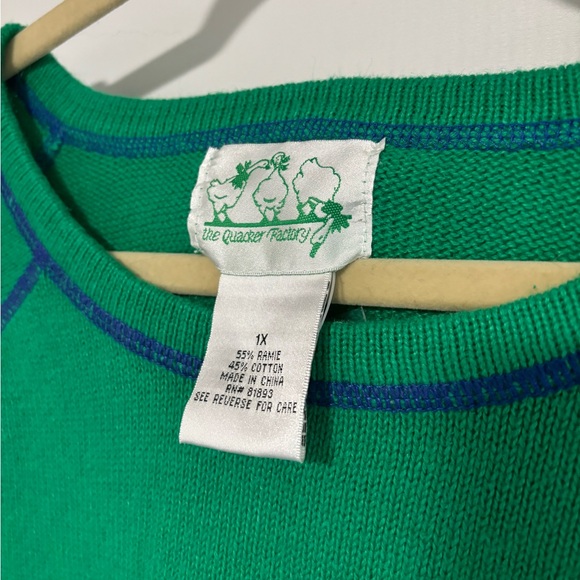 Quaker Factory short-sleeve green knit sweaterater with blue star - Picture 2 of 4